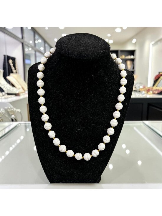 Unbranded Jewelry - White Ribbed Lucite Bead Necklace Gold Tone Costume Jewelry 19" Vintage